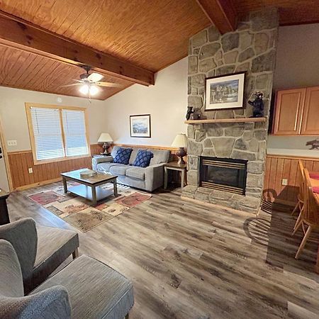 On Dolly Time 1 Mile From Dollywood Villa Pigeon Forge Ngoại thất bức ảnh