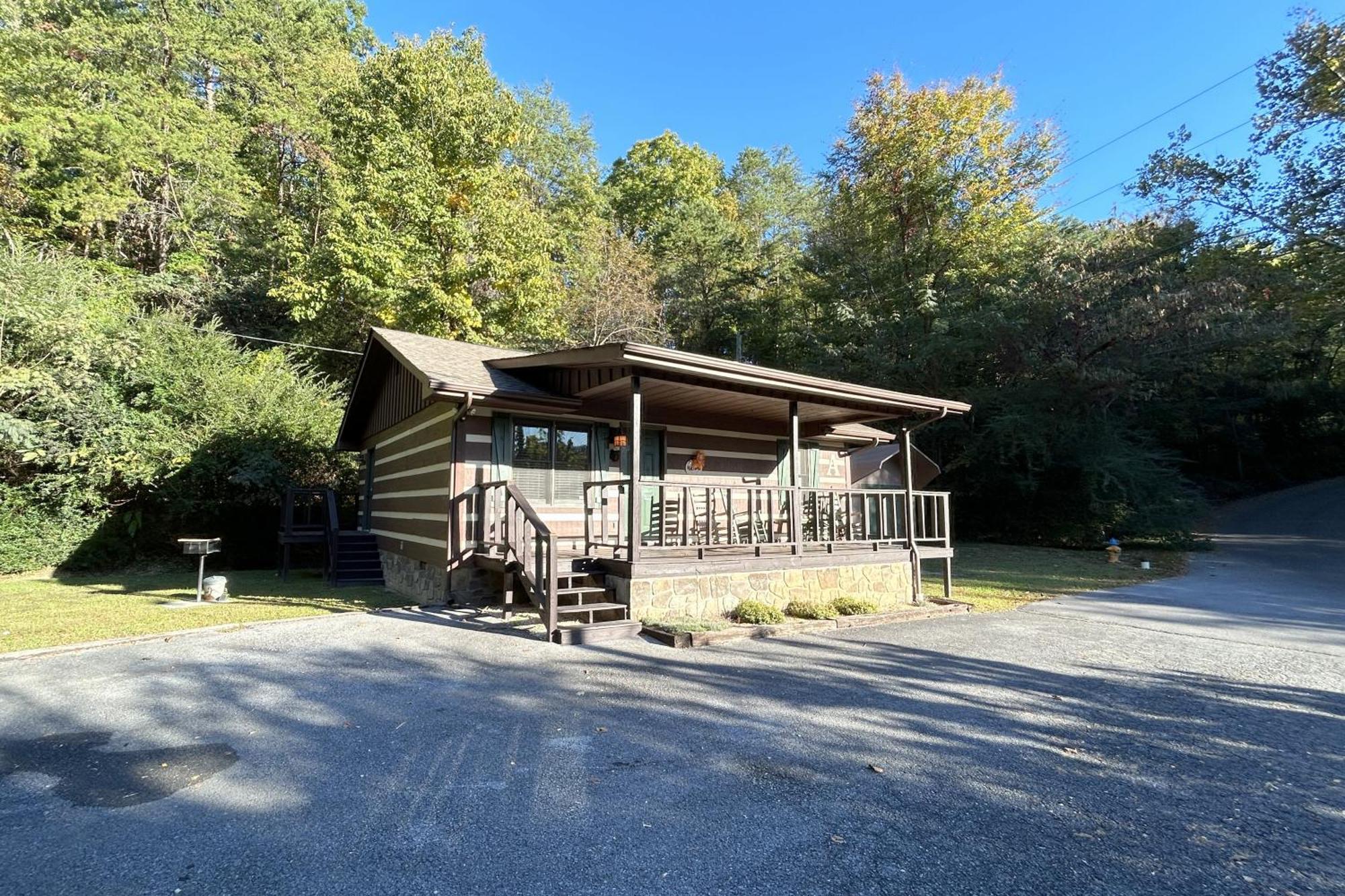 On Dolly Time 1 Mile From Dollywood Villa Pigeon Forge Ngoại thất bức ảnh