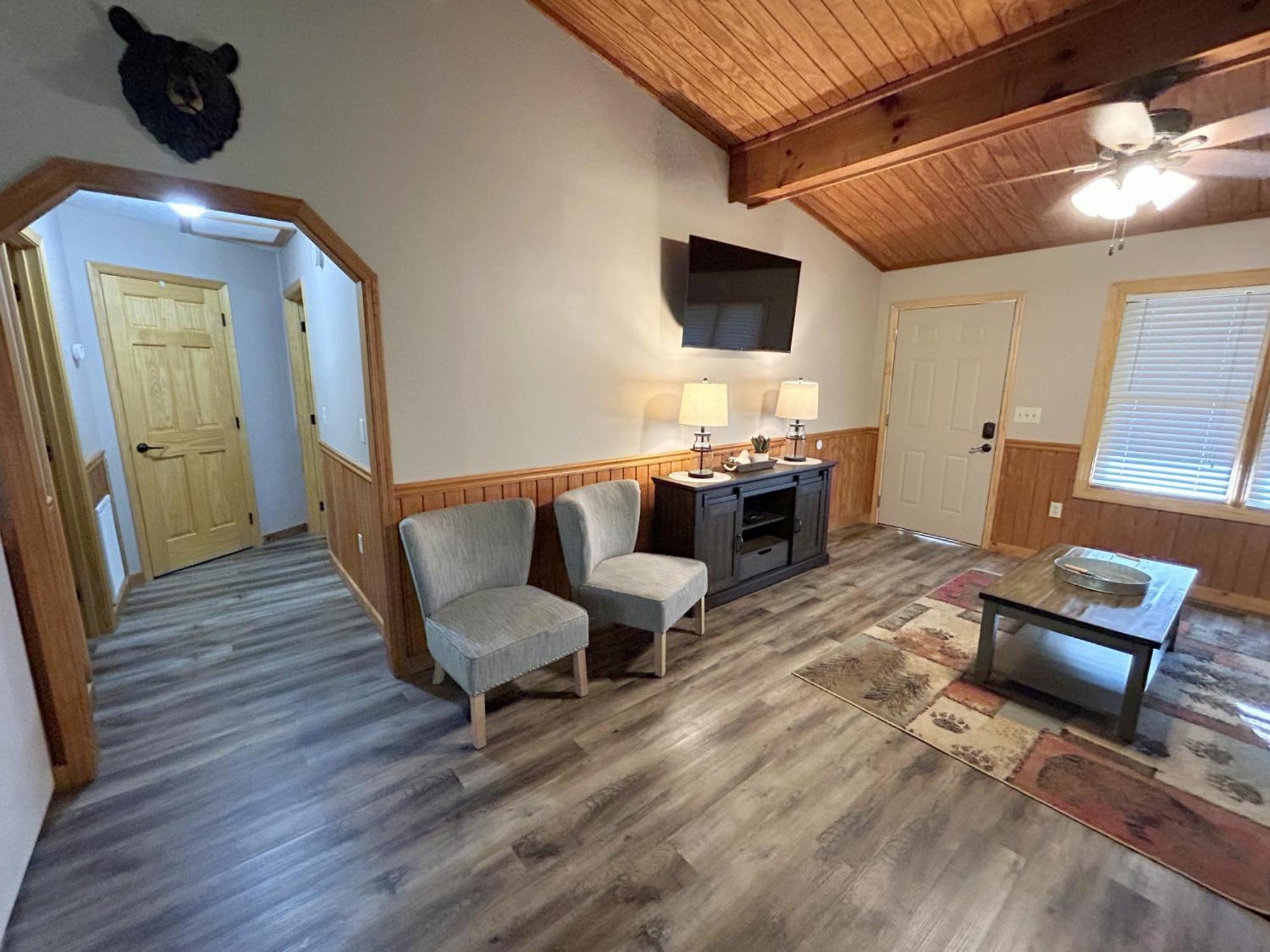 On Dolly Time 1 Mile From Dollywood Villa Pigeon Forge Ngoại thất bức ảnh